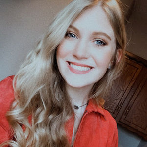 Meet your Posher, Abby